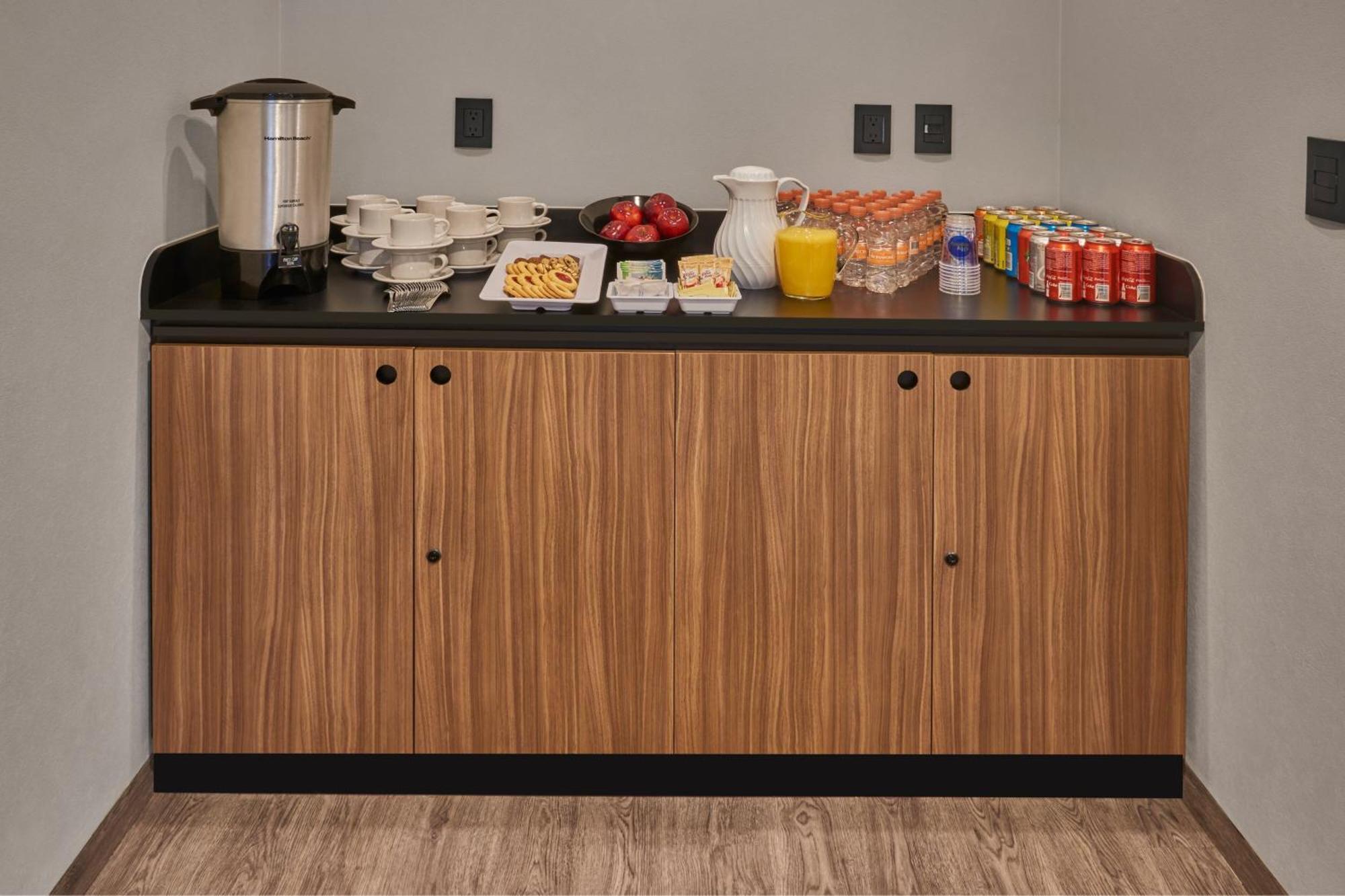 City Express Plus By Marriott Leon Centro De Convenciones Exterior photo