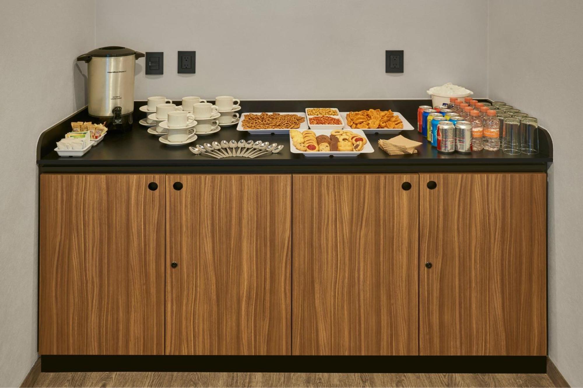 City Express Plus By Marriott Leon Centro De Convenciones Exterior photo