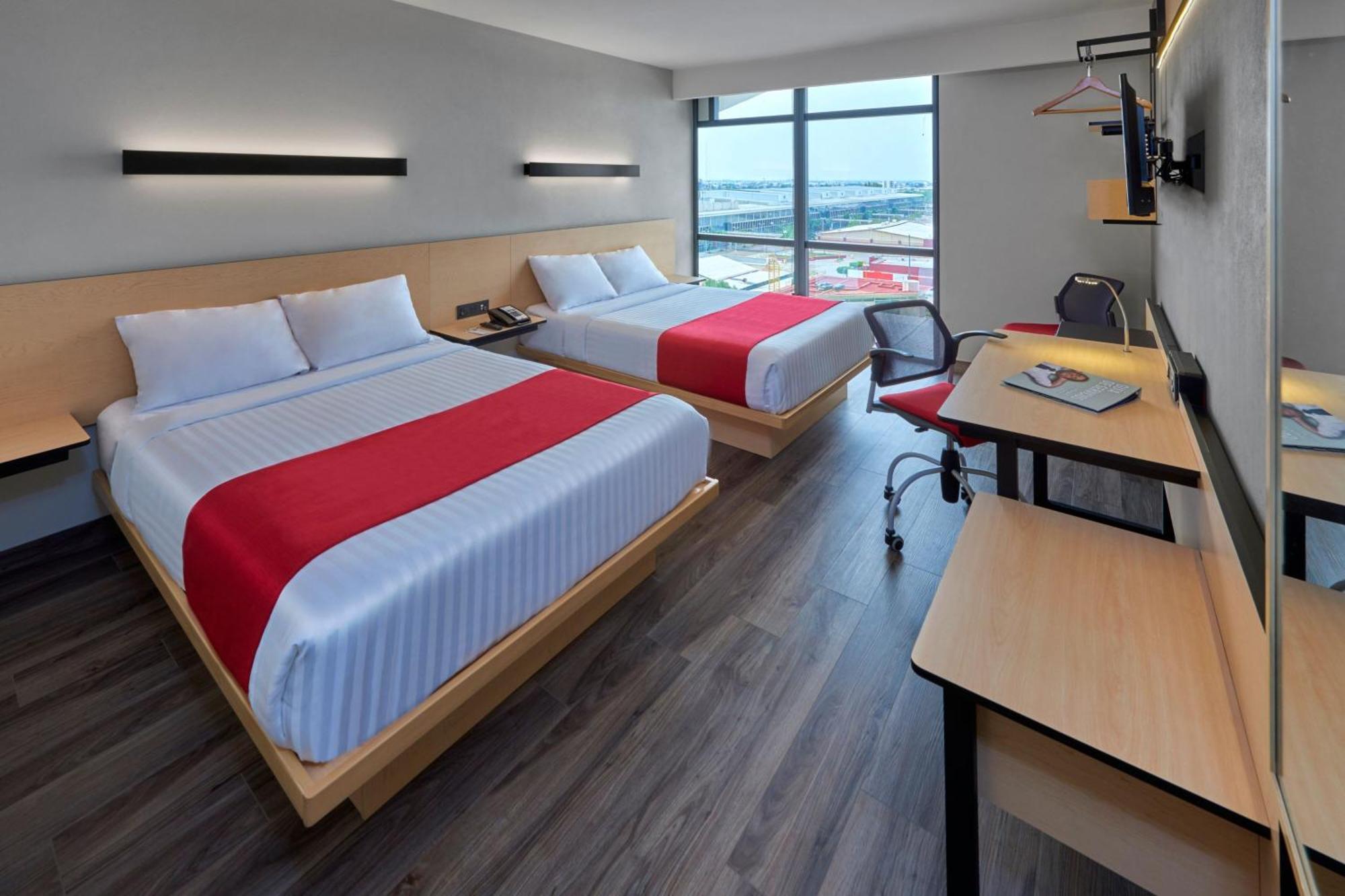 City Express Plus By Marriott Leon Centro De Convenciones Exterior photo