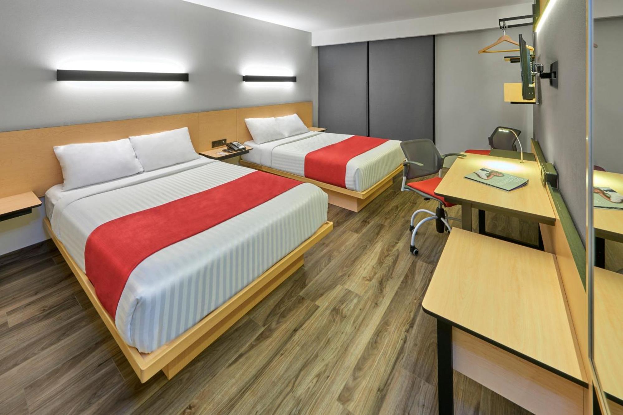 City Express Plus By Marriott Leon Centro De Convenciones Exterior photo